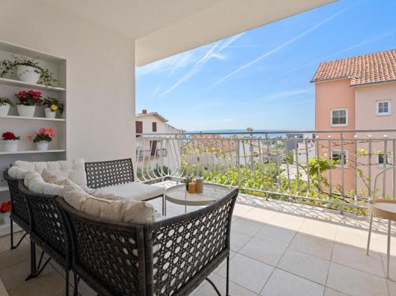 Luxury Apartment Beyond Stobreč Esterno foto