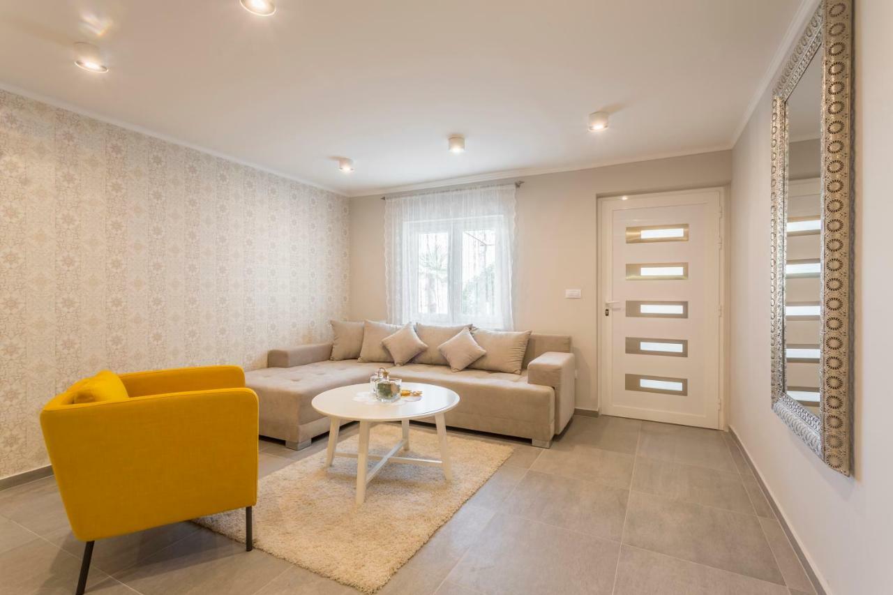 Luxury Apartment Beyond Stobreč Esterno foto