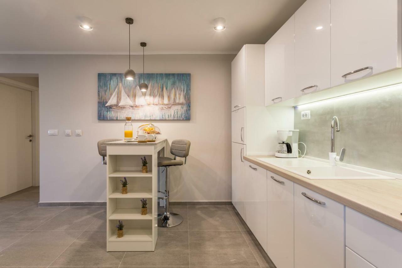 Luxury Apartment Beyond Stobreč Esterno foto